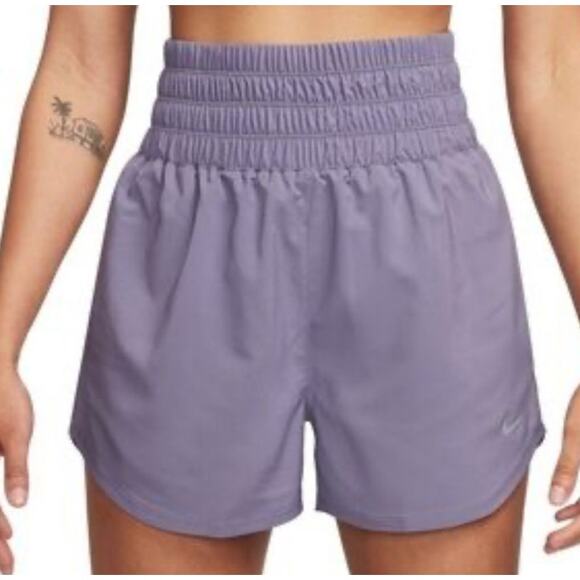 Nike Women's Prima Purple Dri-FIT Ultra High-Rise Shorts 3in - Medium - Picture 1 of 4